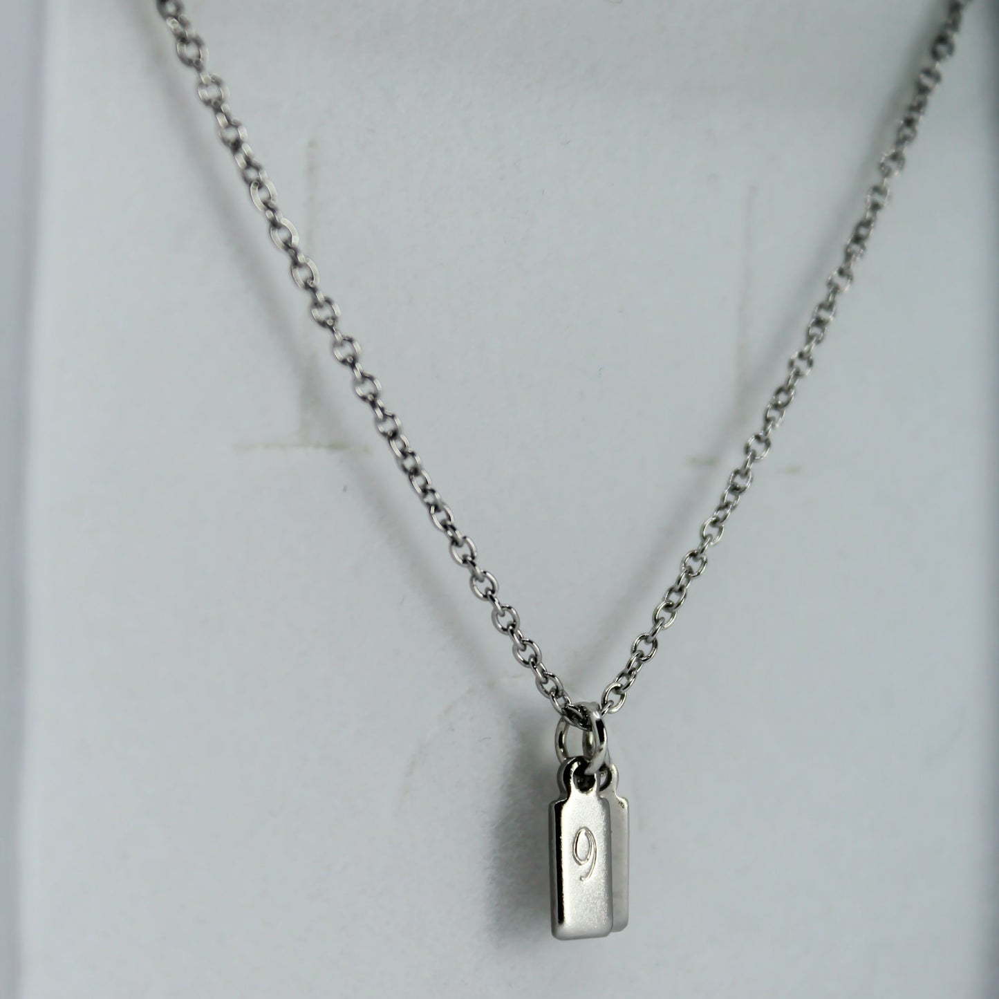 INITIAL NECKLACE